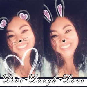 Meet your Posher, Simona